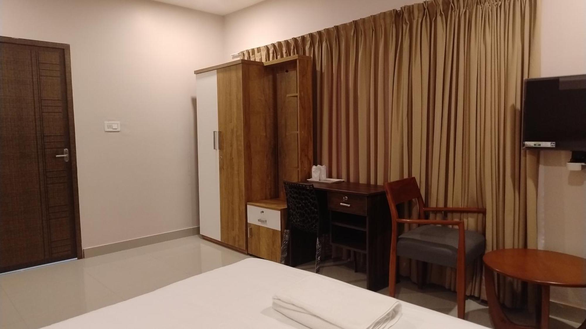 Gateway Airport Hotel كانور المظهر الخارجي الصورة